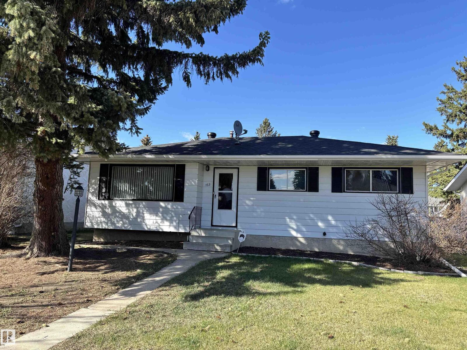 Property Photo:  155 Brookwood Drive  AB T7X 1H3 