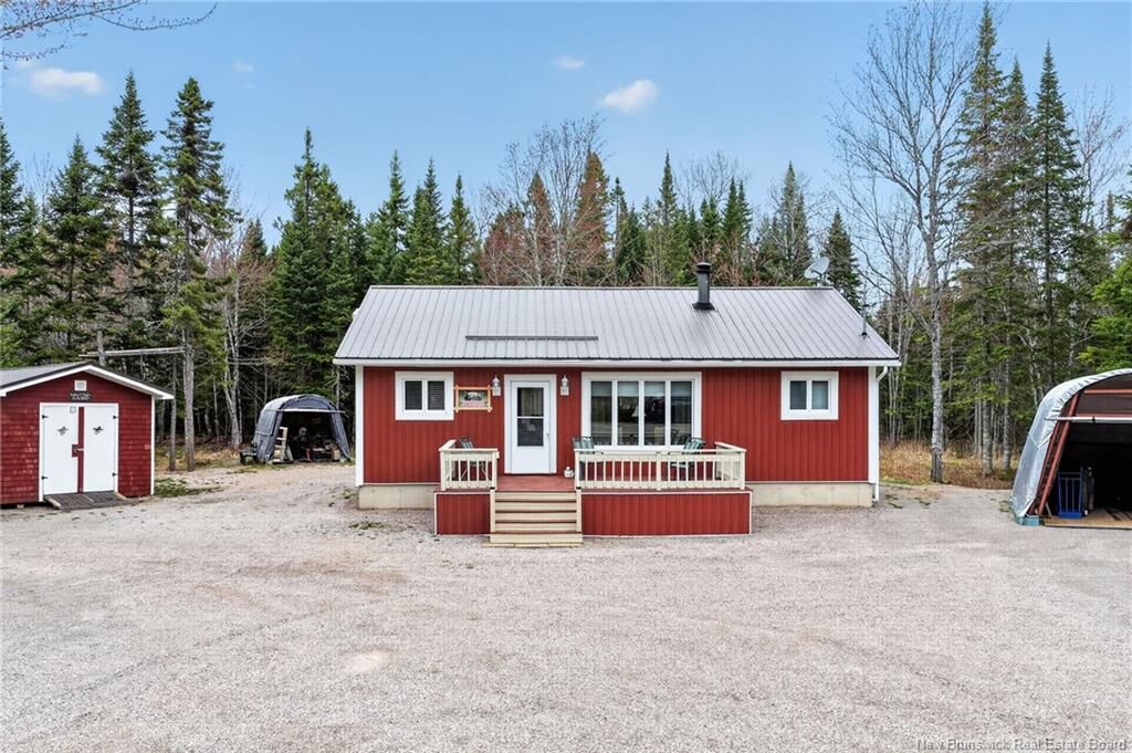 Property Photo:  16 Perry Road  NB E4Z 5Z6 