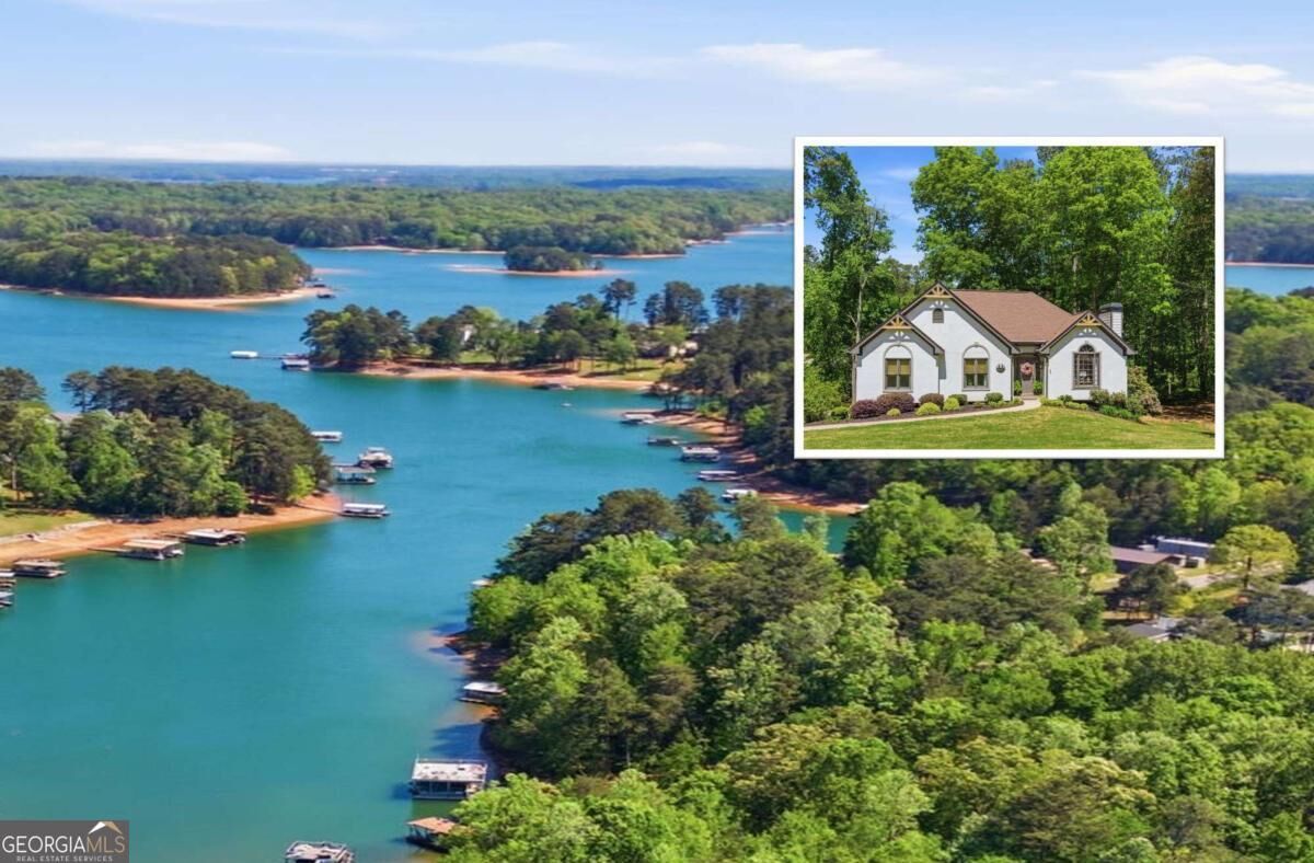 Property Photo:  2815 Lake Court  GA 30041 
