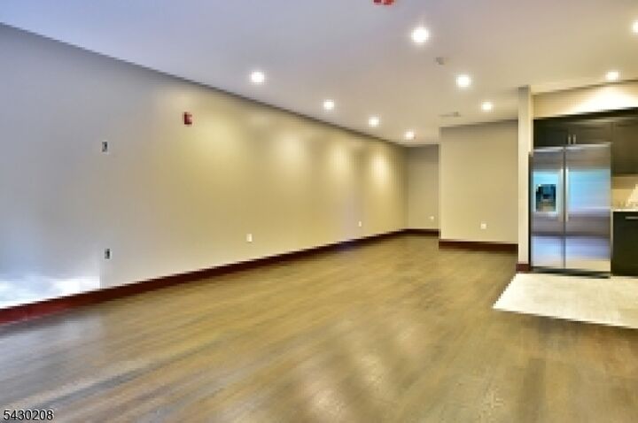 Property Photo:  8 White Hall Rd 4  NJ 07082 