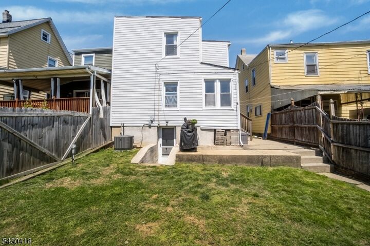 Property Photo:  62 Lewis St  NJ 08865 