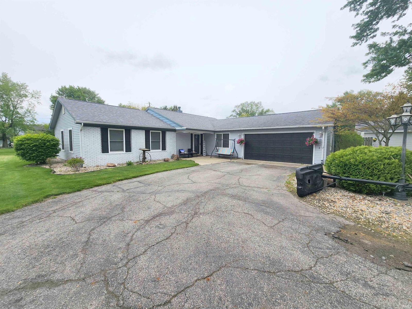 Property Photo:  1115 Ridgewood Lane  IN 46714 