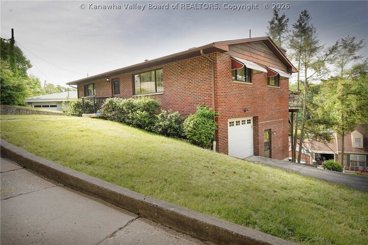 Property Photo:  900 Scenic Drive  WV 25311 