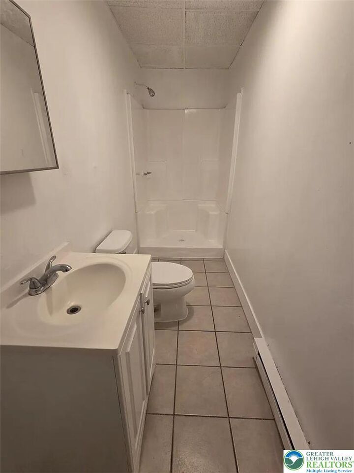 Property Photo:  334 N 9th Street Apt 1  PA 18102 