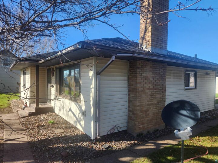Property Photo:  218 E 11th Ave  WI 54806 