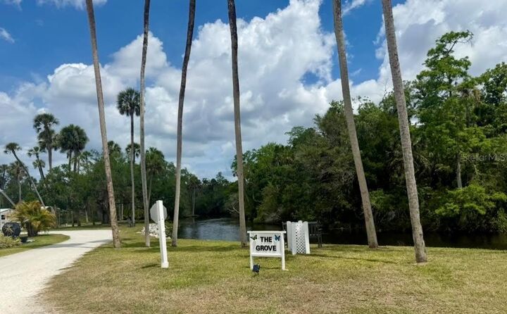 Property Photo:  5112 Coquina Circle  FL 34653 