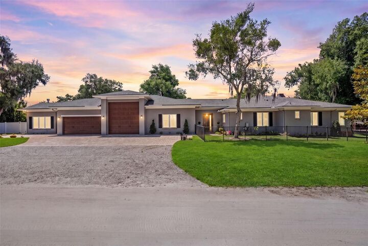 Property Photo:  105 Pine Street  FL 34786 