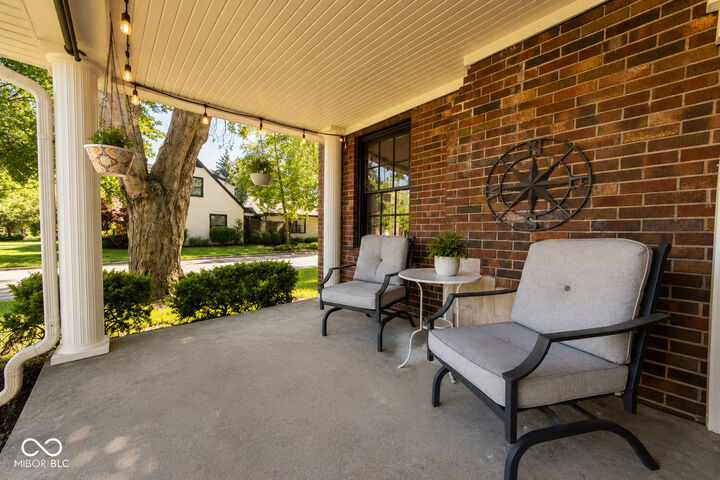 Property Photo:  2339 Lafayette Avenue  IN 47201 
