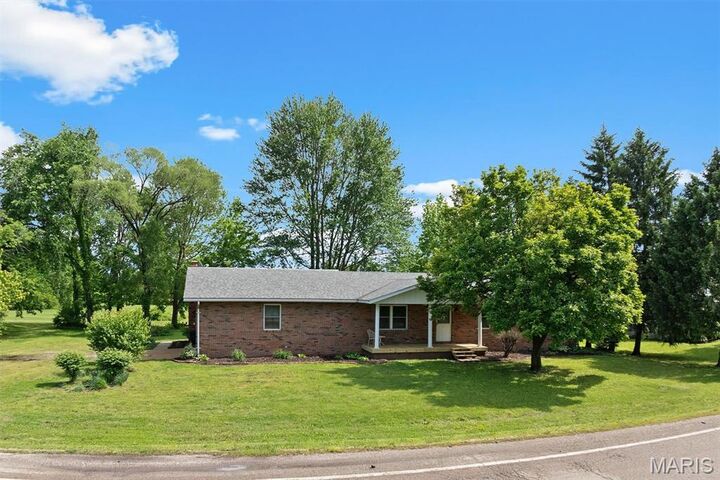 Property Photo:  4172 State Route 162  IL 62040 