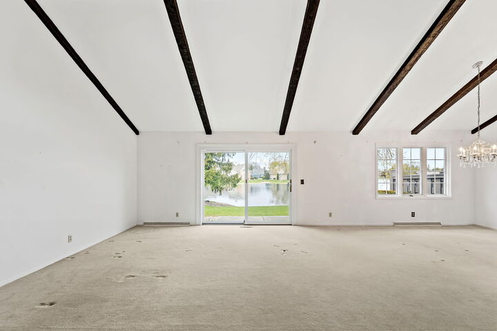 Property Photo:  2314 W Dickinson Ct  WI 53092 