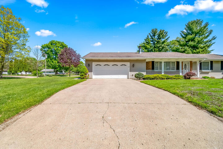 Property Photo:  29 Warren Avenue  MI 49242 