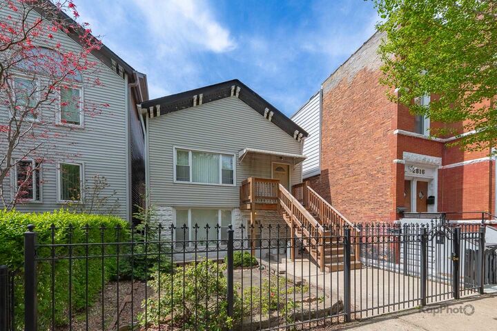 Property Photo:  2818 S Wells Street  IL 60616 