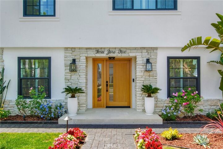 Property Photo:  305 Robinhood  CA 92627 