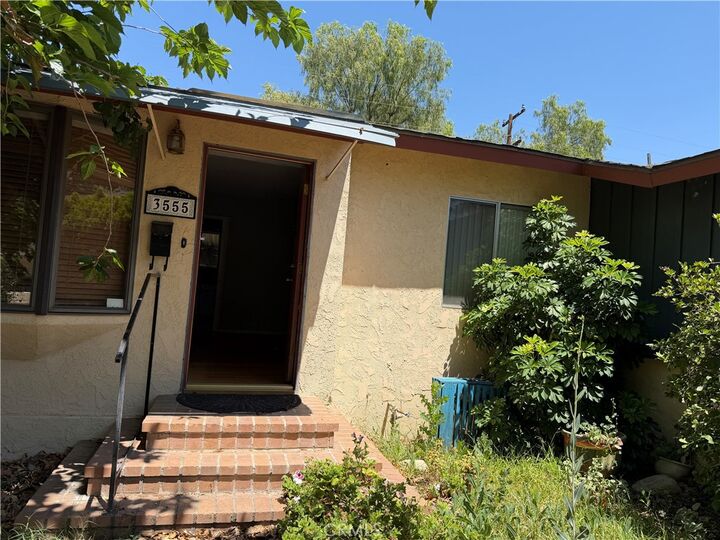 Property Photo:  3555 Ross  CA 92503 