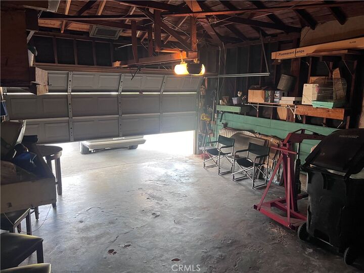 Property Photo:  414 E 137th  CA 90061 