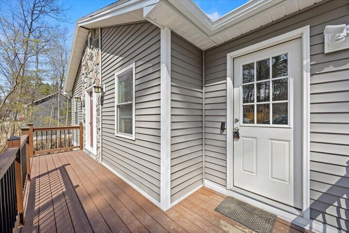 Property Photo:  483 New Dam Road  ME 04061 