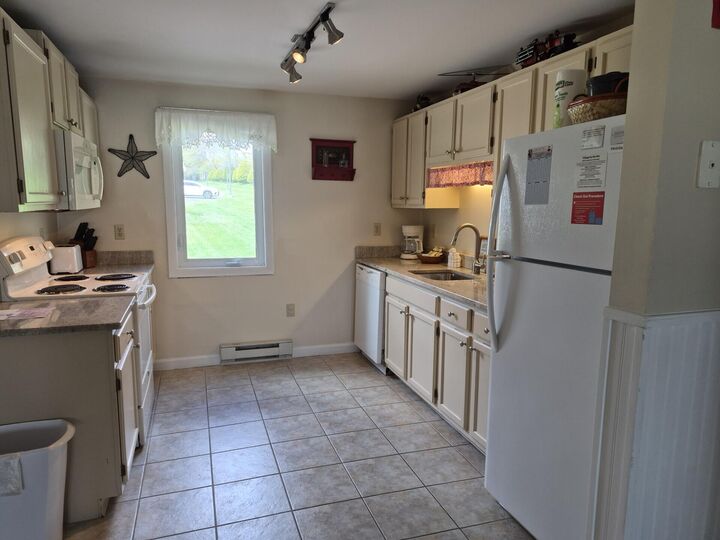 Property Photo:  1373 Post Road 8D  ME 04090 