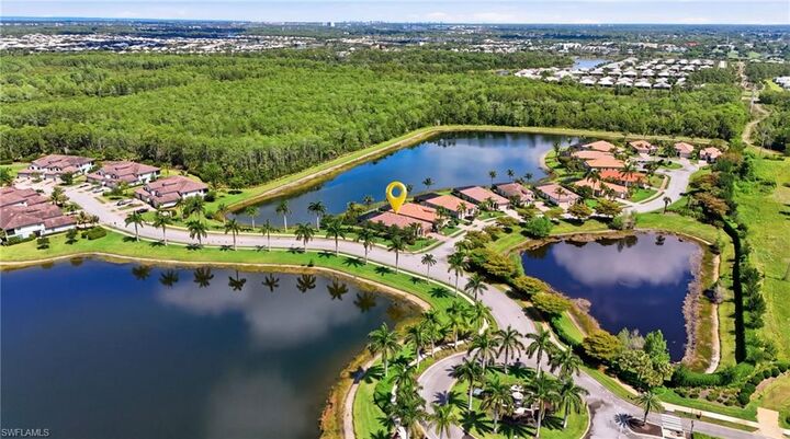 Property Photo:  9457 Rialto Dr  FL 34113 