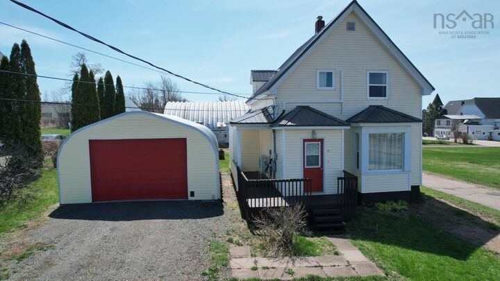 81 Queen Street — photo 1