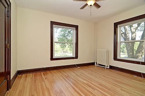 Property Photo:  1401 Willow Street 3  MN 55403 