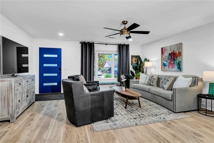Property Photo:  1605 SE P Street  AR 72712 