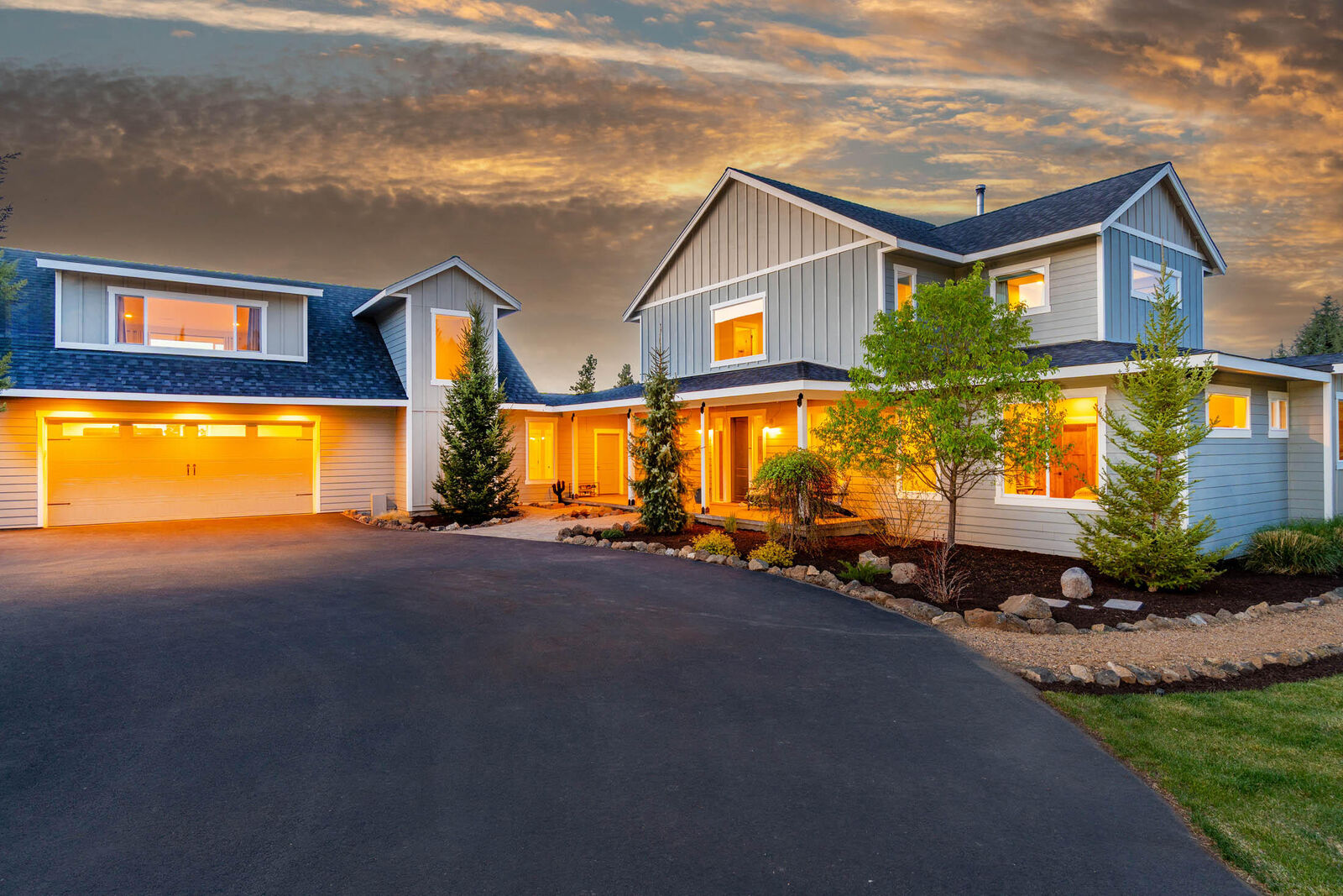 Property Photo: 23160 Rickard Road OR 97702