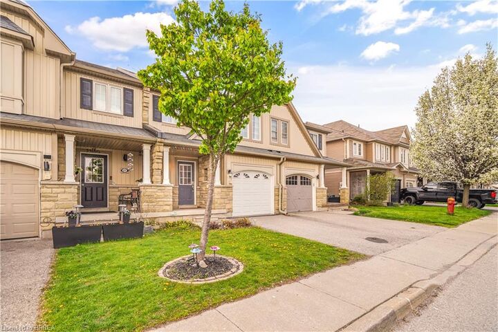 Property Photo:  220 Blackburn Drive 26  ON N3T 0C6 