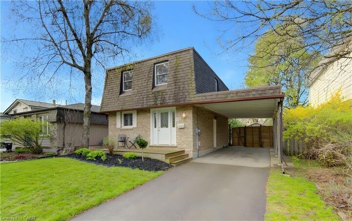 Property Photo:  331 Dansbury Drive  ON N2K 2M1 