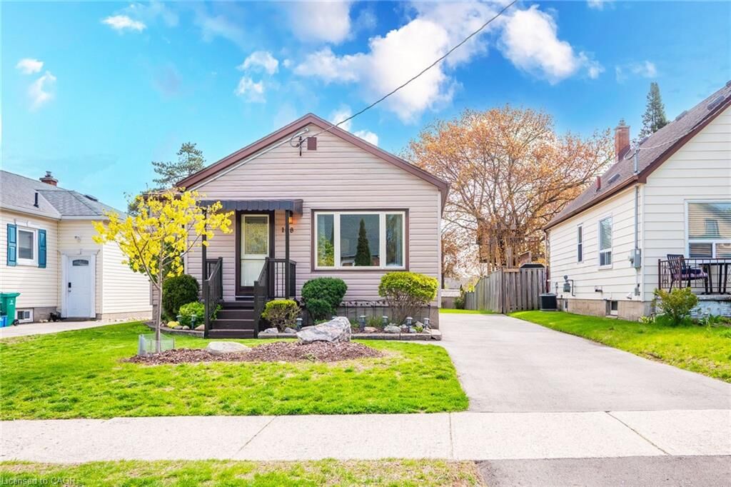 Property Photo:  188 Edwin Street  ON N2H 4P2 