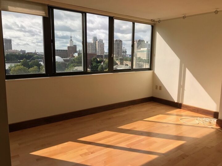 Property Photo:  8 Whittier Place 7H  MA 02114 