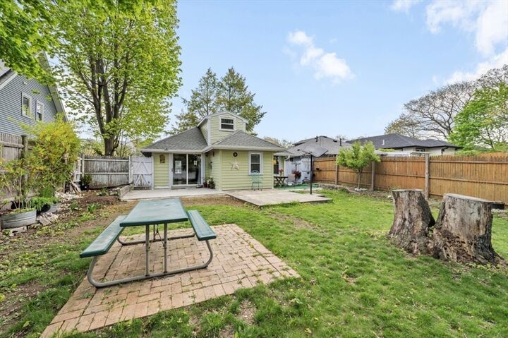 Property Photo:  15 Murray Hill Rd  MA 02155 