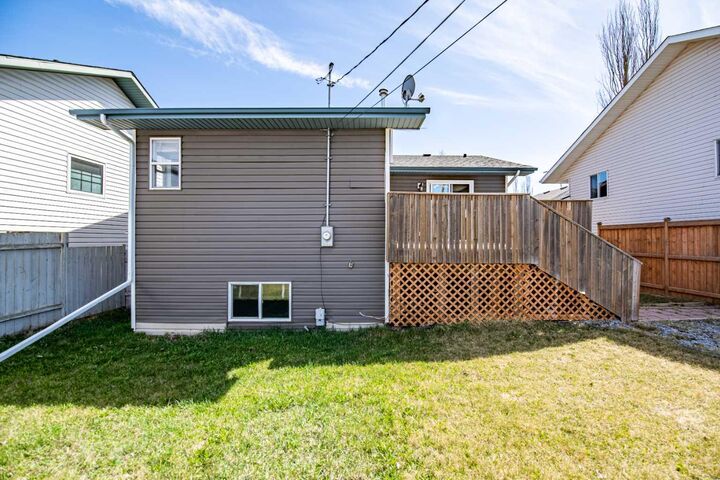 Property Photo:  4608 43 Street  AB T4S 1K9 