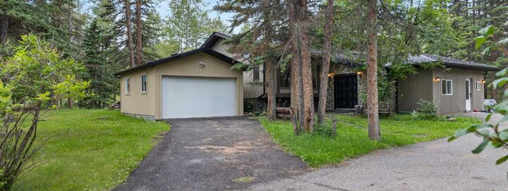 Property Photo:  51 Redwood Meadows Drive  AB T3Z 1A3 
