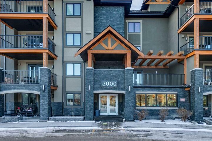 Property Photo:  402 Kincora Glen Road NW 3203  AB T3R 0V2 
