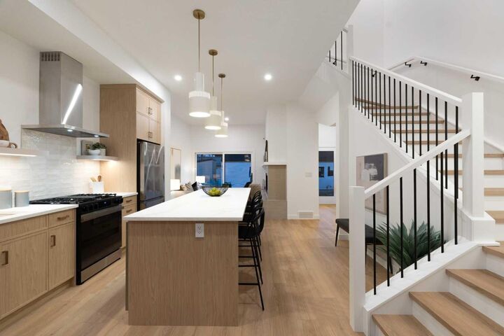 Property Photo:  8916 33 Avenue NW 1  AB T3B 1M6 