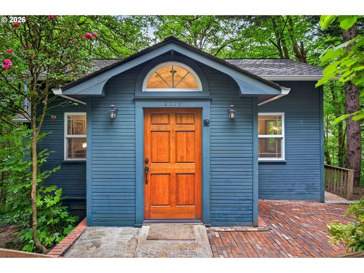 Property Photo:  3119 SW Dosch Rd  OR 97239 