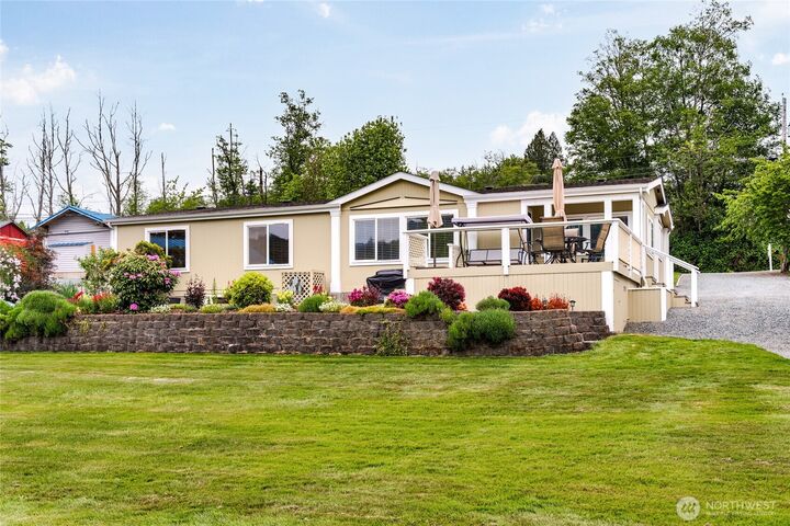 Property Photo:  24160 N West View Road  WA 98274 