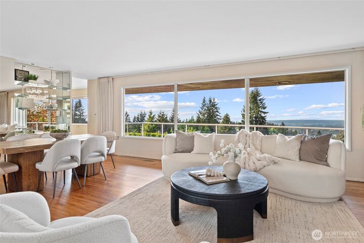 Property Photo:  14508 SE 50th Street  WA 98006 