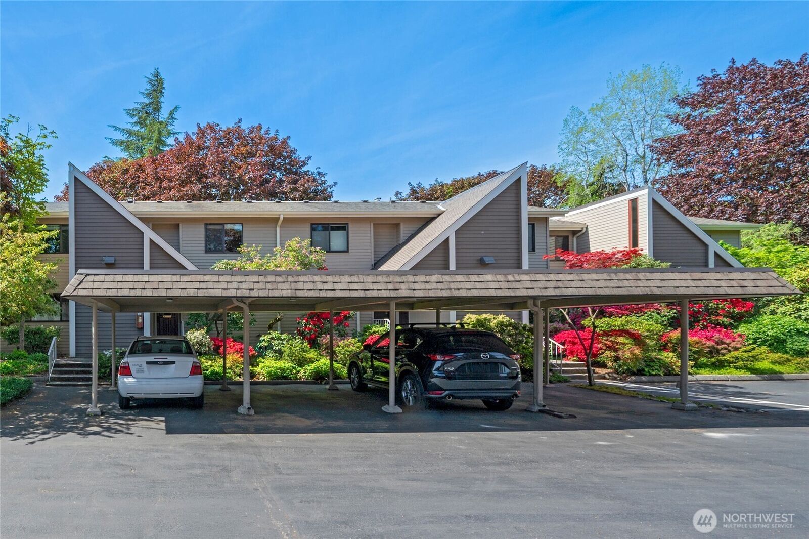 Property Photo:  6343  Sand Point Way NE  WA 98115 