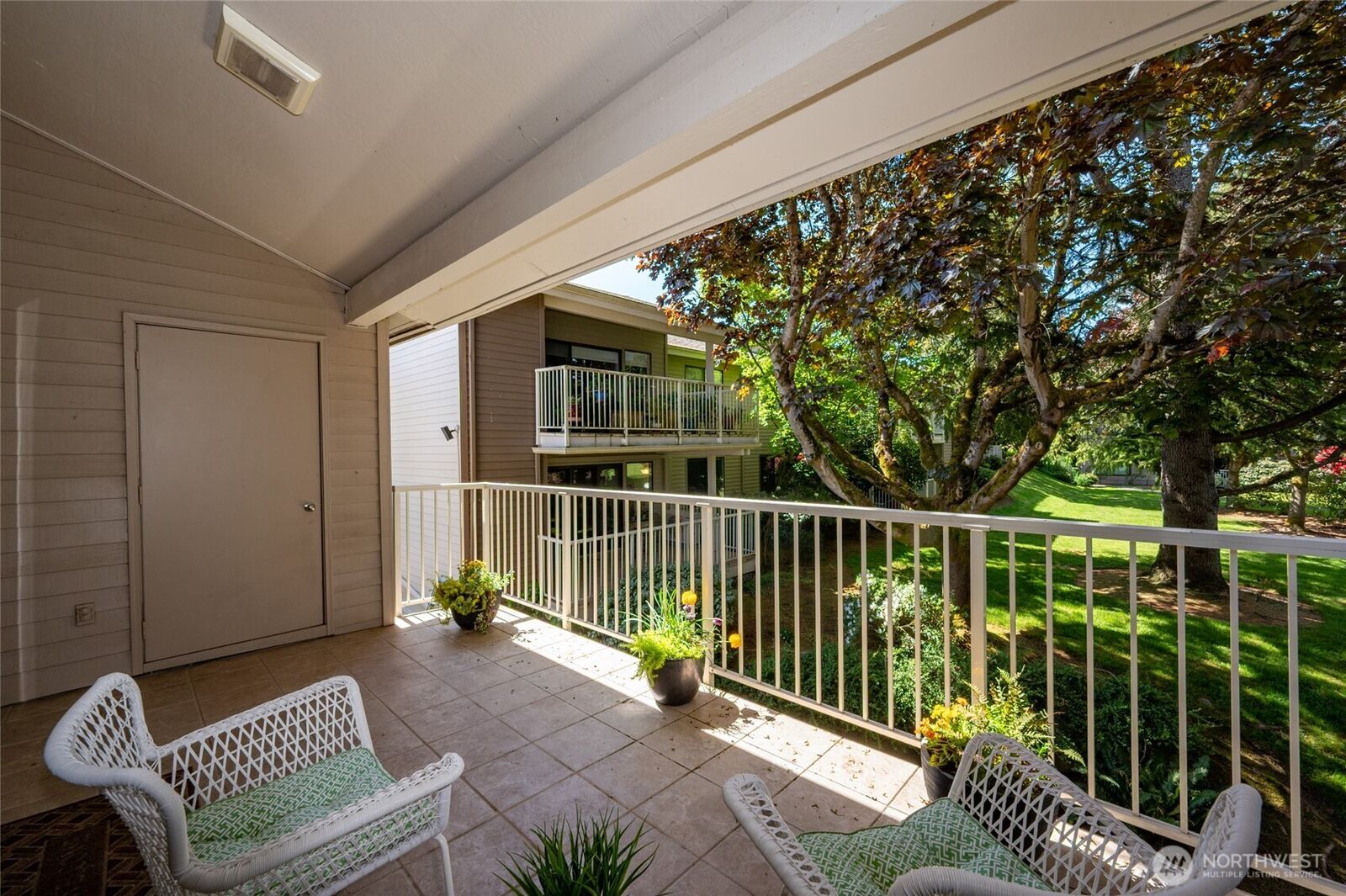 Property Photo:  6343  Sand Point Way NE  WA 98115 