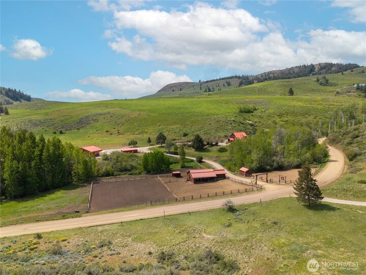 Property Photo:  373  Rendezvous Road  WA 98862 