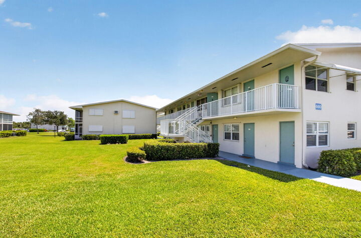 Property Photo:  660 Horizon W 107  FL 33435 