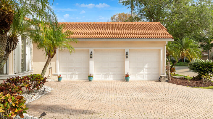 Property Photo:  6246 NW 125th Avenue  FL 33076 