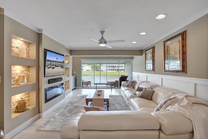 Property Photo:  2820 SW 13th Street 101  FL 33445 