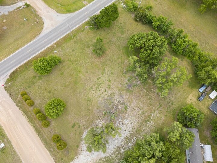 Property Photo:  229 E Nicole St  KS 67060 