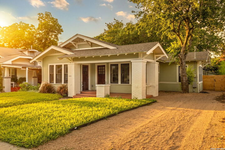 Property Photo:  619 W Kings Hwy  TX 78212 