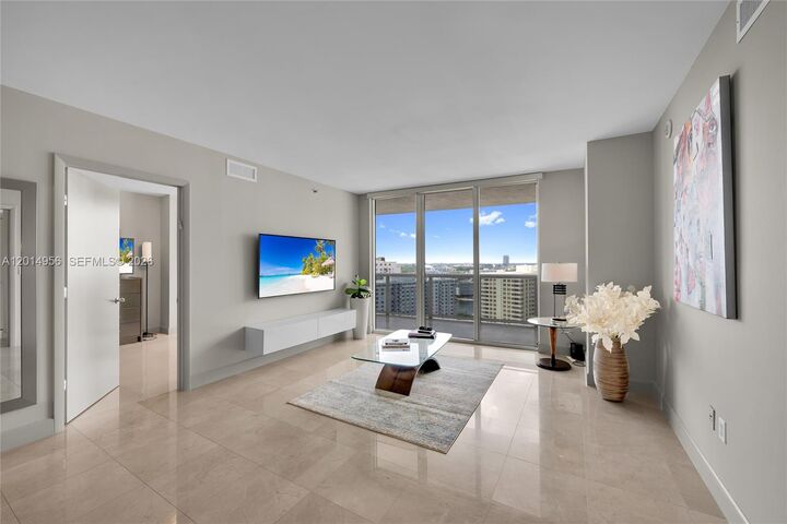 Property Photo: 1800 S Ocean Dr 2007 FL 33009