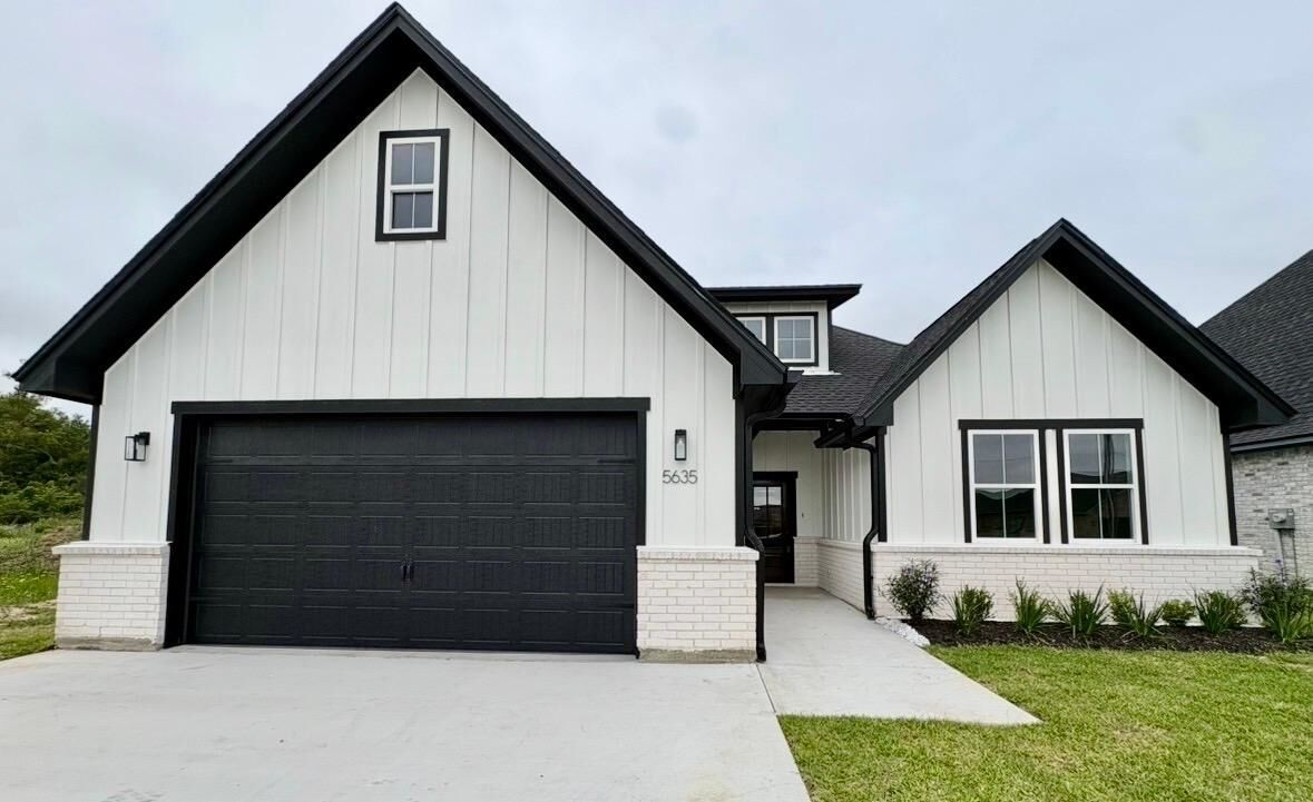Property Photo: 5635 Essie Lane TX 77713