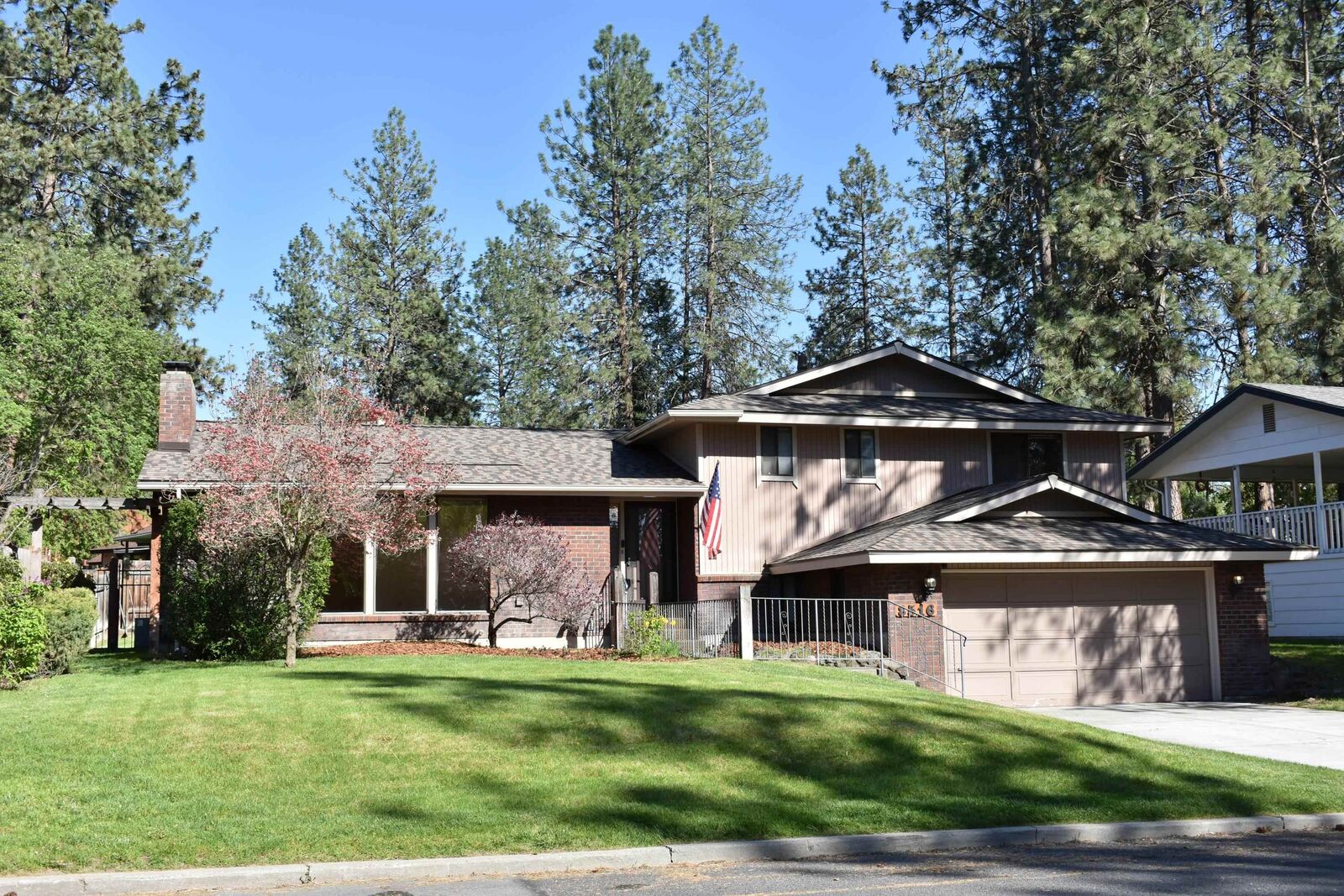 Property Photo:  8516 N Greenwood St  WA 99208 