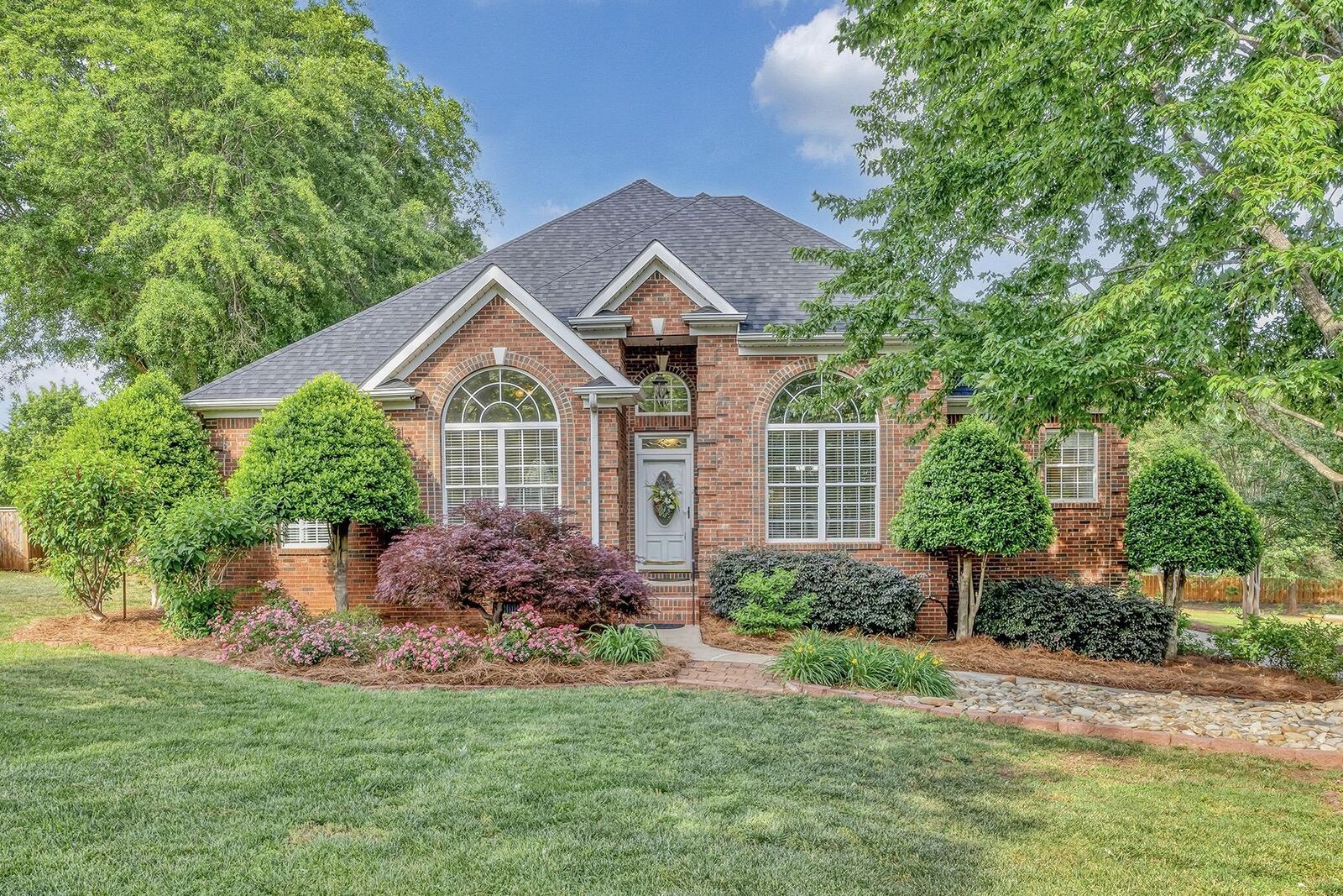Property Photo:  823 Indian Trail Run  SC 29349 